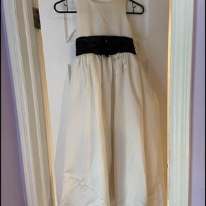 Kids dress -Easter dress -flower girl dress